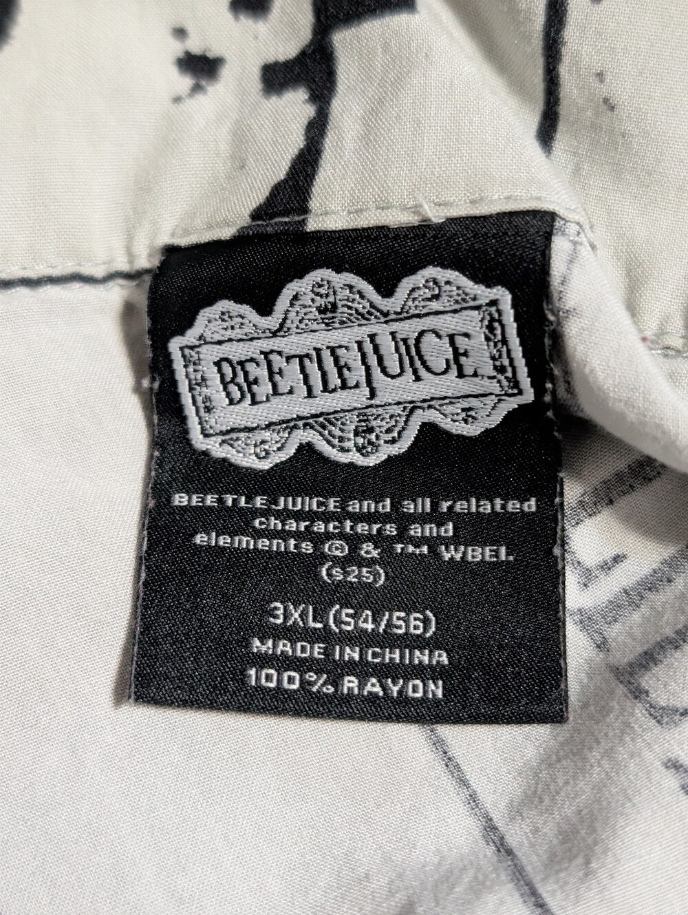 Men's Beetlejuice Graphic All Over Print Rayon Button Down Shirt Size 3XL - Picture 3 of 8